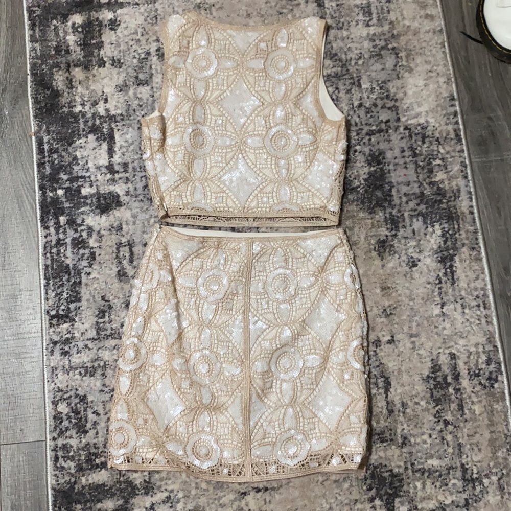 Two Piece Set - image 2